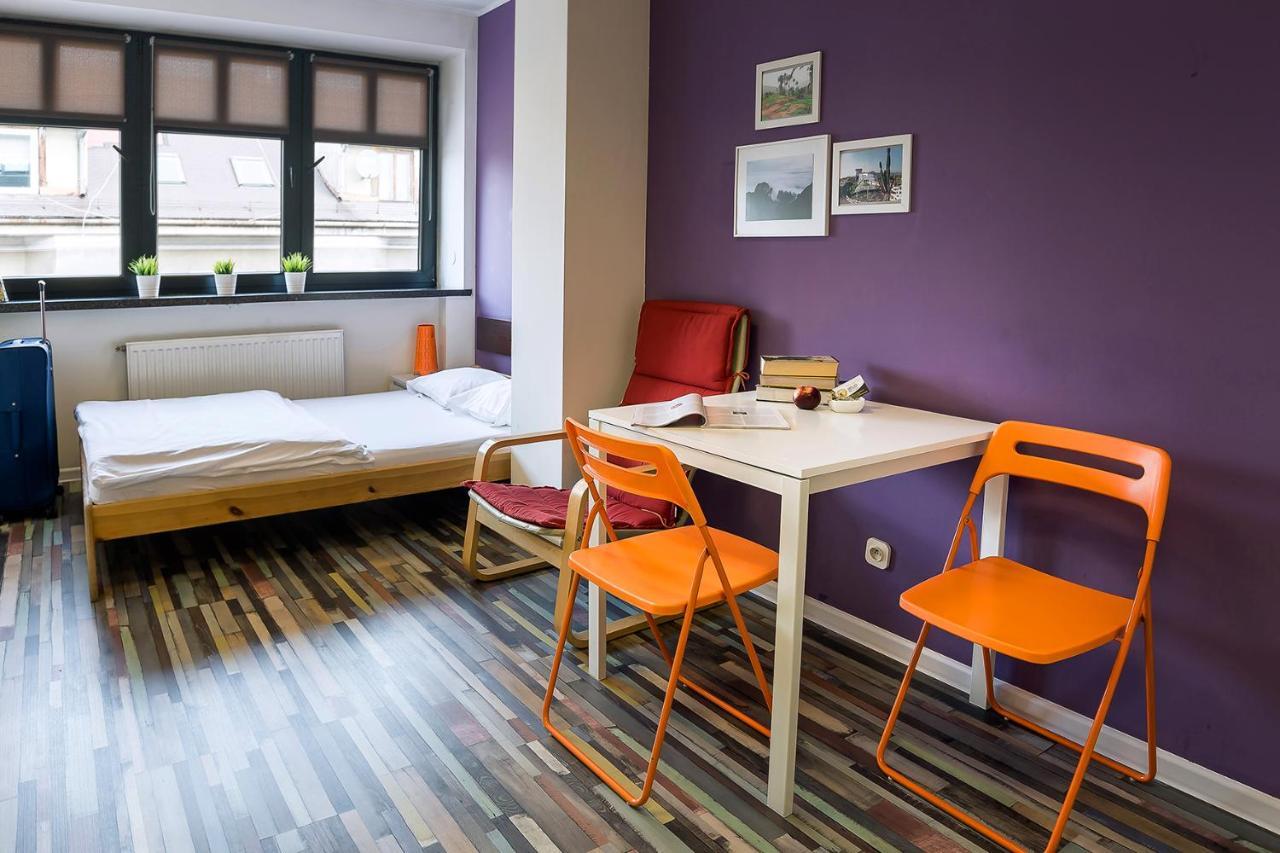 Hello Hostel & Apartments Bielsko-Biala Exterior foto